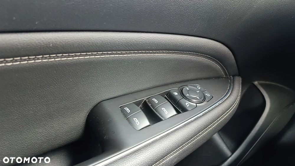Opel Insignia 1.6 CDTI Innovation S&S Eco - 22