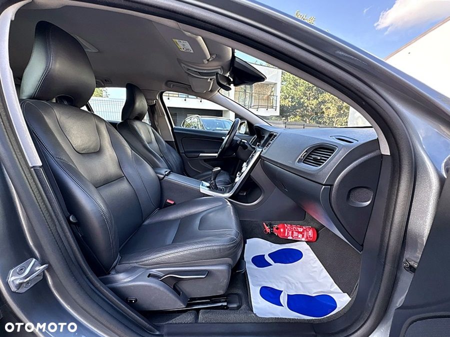Volvo V60 D2 Drive-E Summum - 27