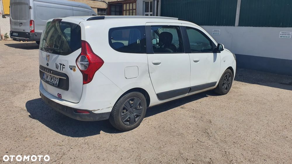Dacia Lodgy 1.6 SCe Stepway S&S - 3