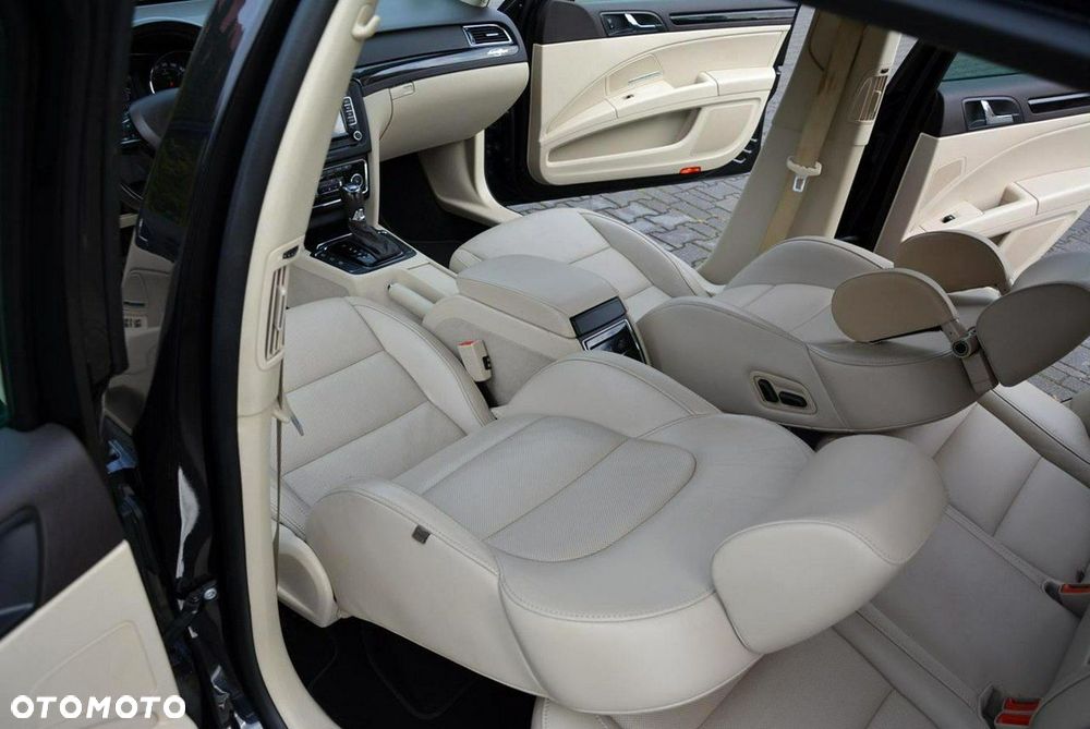 Skoda Superb 2.0 TDI DSG L&K - 27