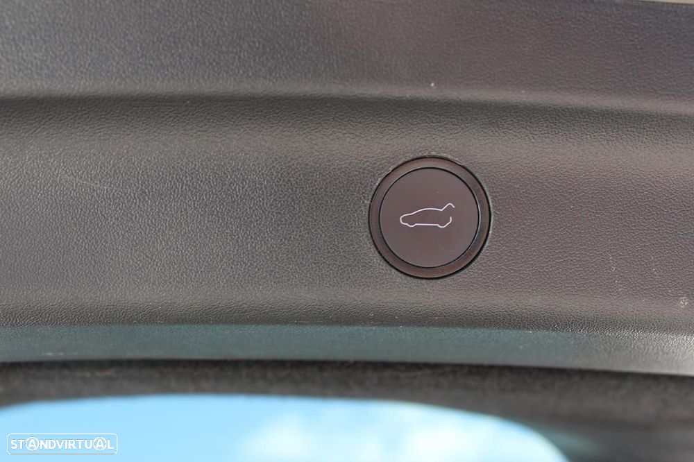 Tesla Model Y Tração Traseira - 13