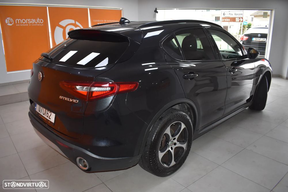 Alfa Romeo Stelvio 2.2 D Super AT8 Q4 - 13