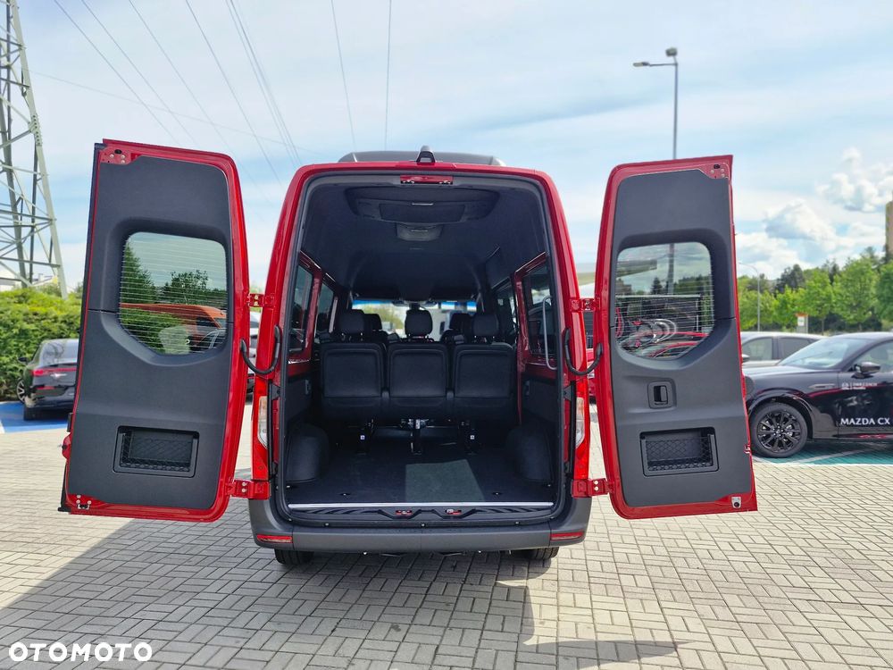 Mercedes-Benz Sprinter Standard PRO 907.233 - 11