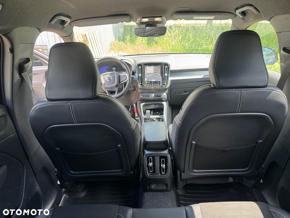 Volvo XC 40 82kWh P8 Recharge AWD Plus - 33
