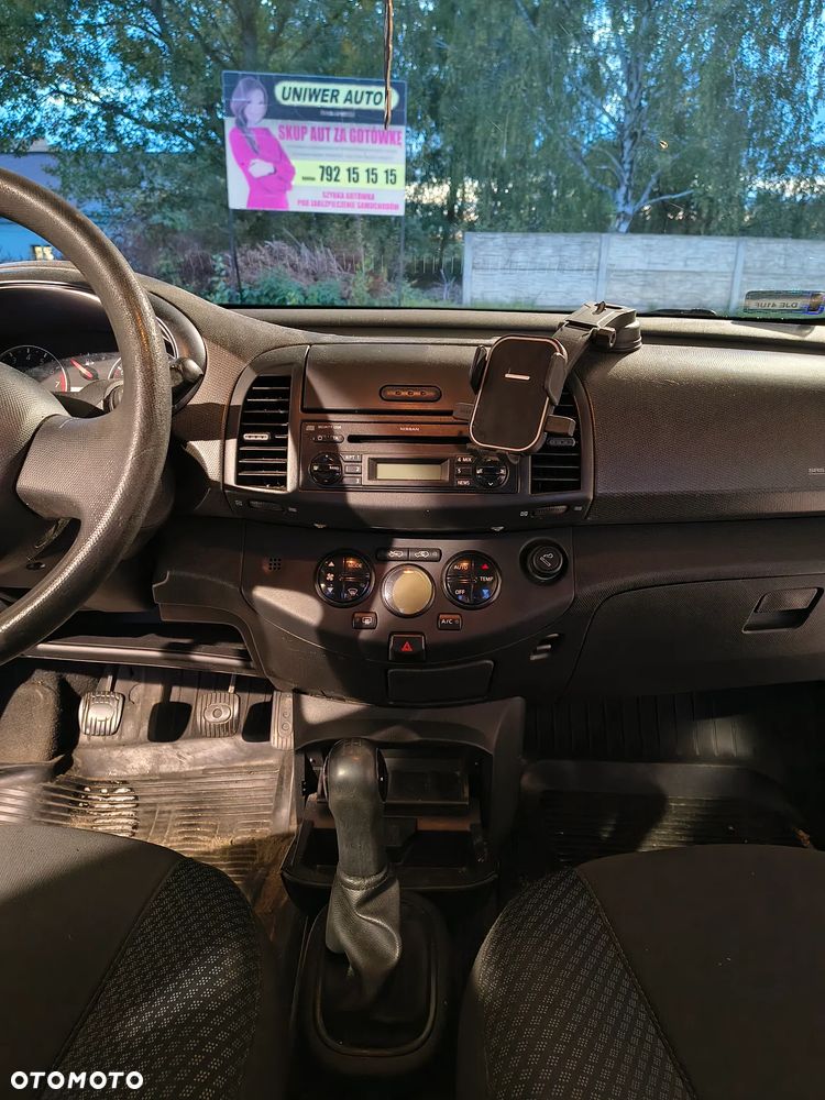 Nissan Micra - 10