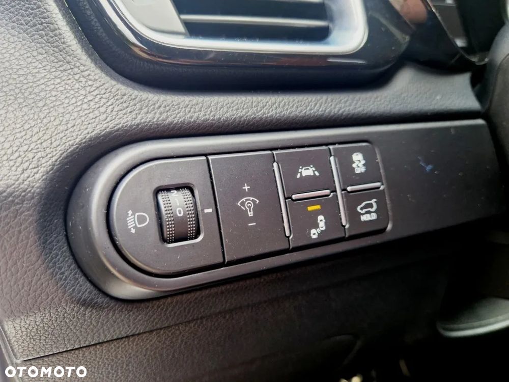 Kia ProCeed 1.6 T-GDI GT DCT - 27