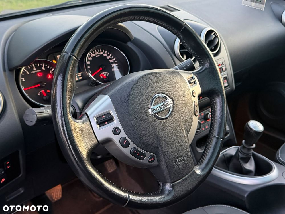 Nissan Qashqai+2 2.0 Tekna - 27