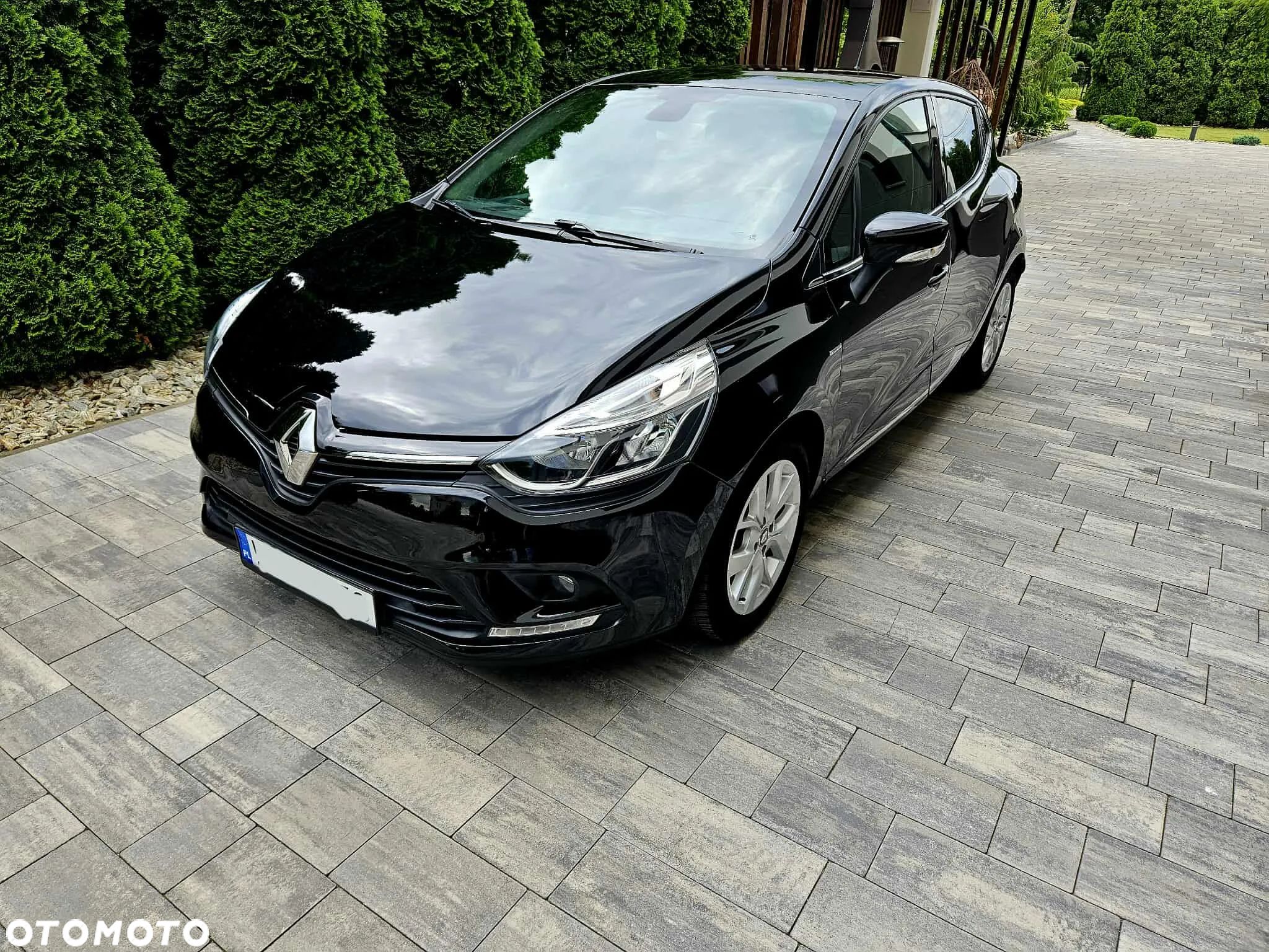 Renault Clio 1.2 16V Limited Plus - 1