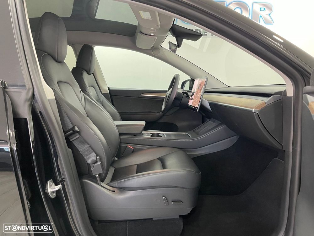 Tesla Model Y Standard - 20