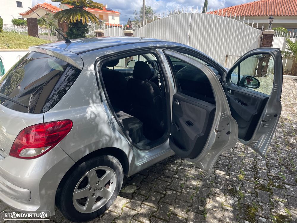 Peugeot 207 1.4 HDi Sport - 10