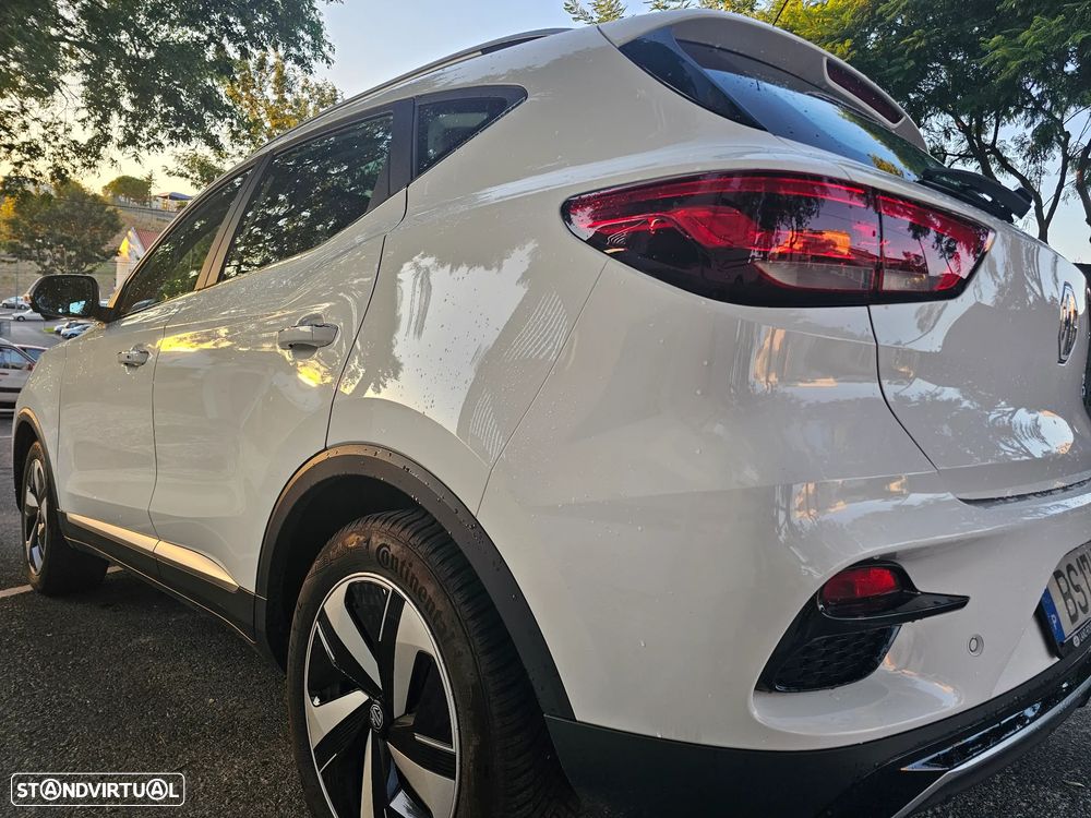 MG ZS EV 72.6 kWh Luxury OBC 11 kW - 8
