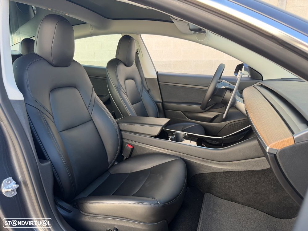 Tesla Model 3 Tração Traseira - 4