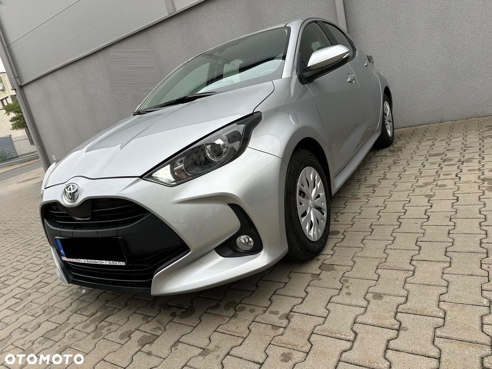 Toyota Yaris 2023 photo 3