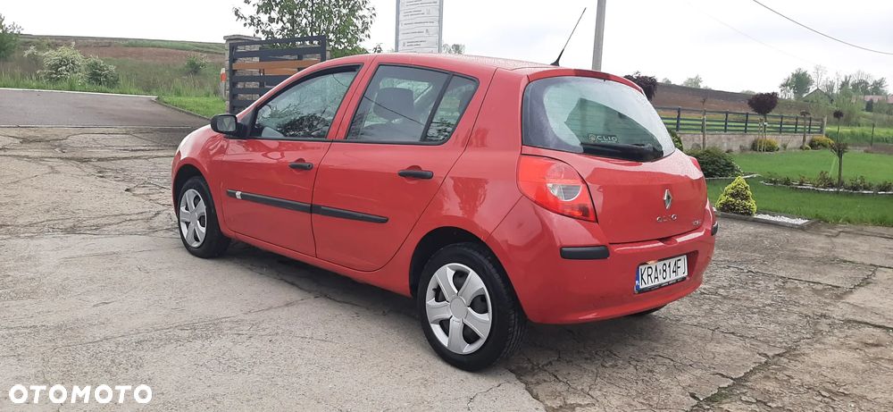 Renault Clio - 20