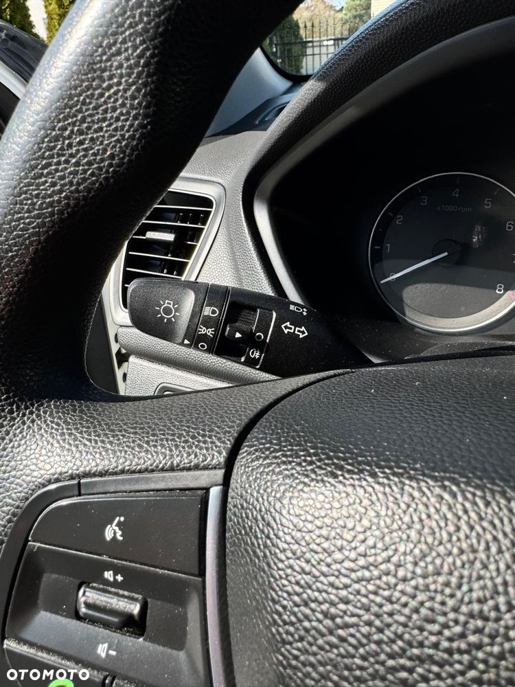 Hyundai i20 blue 1.2 Classic - 24