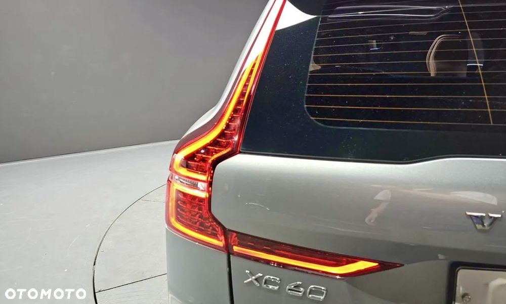 Volvo XC 60 D5 SCR AWD Inscription - 19