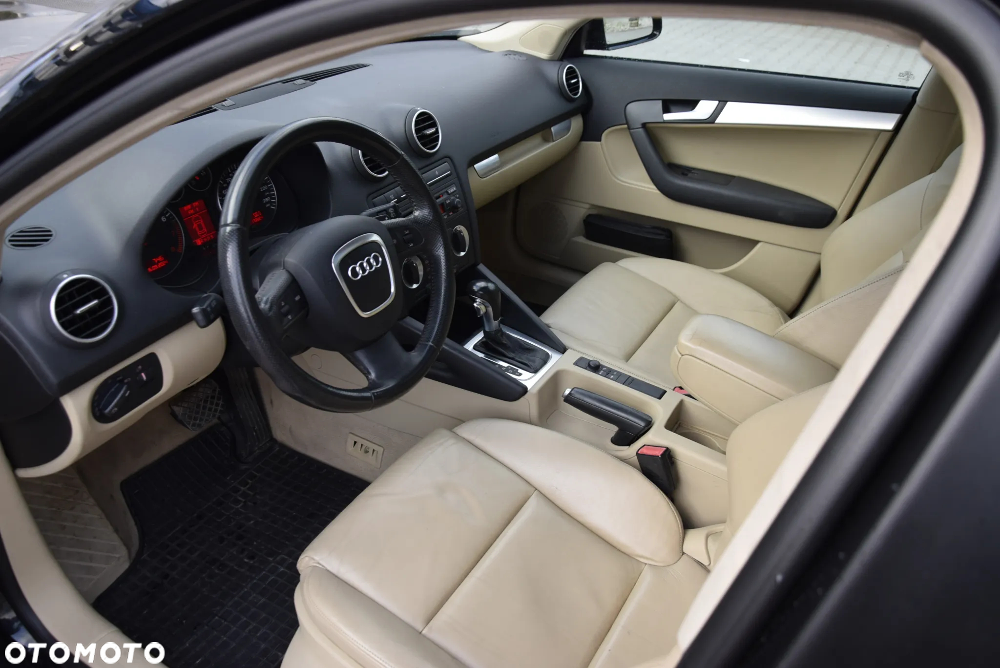 Audi A3 2.0T FSI Attraction - 13