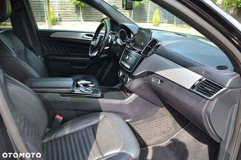 Mercedes-Benz GLE - 21