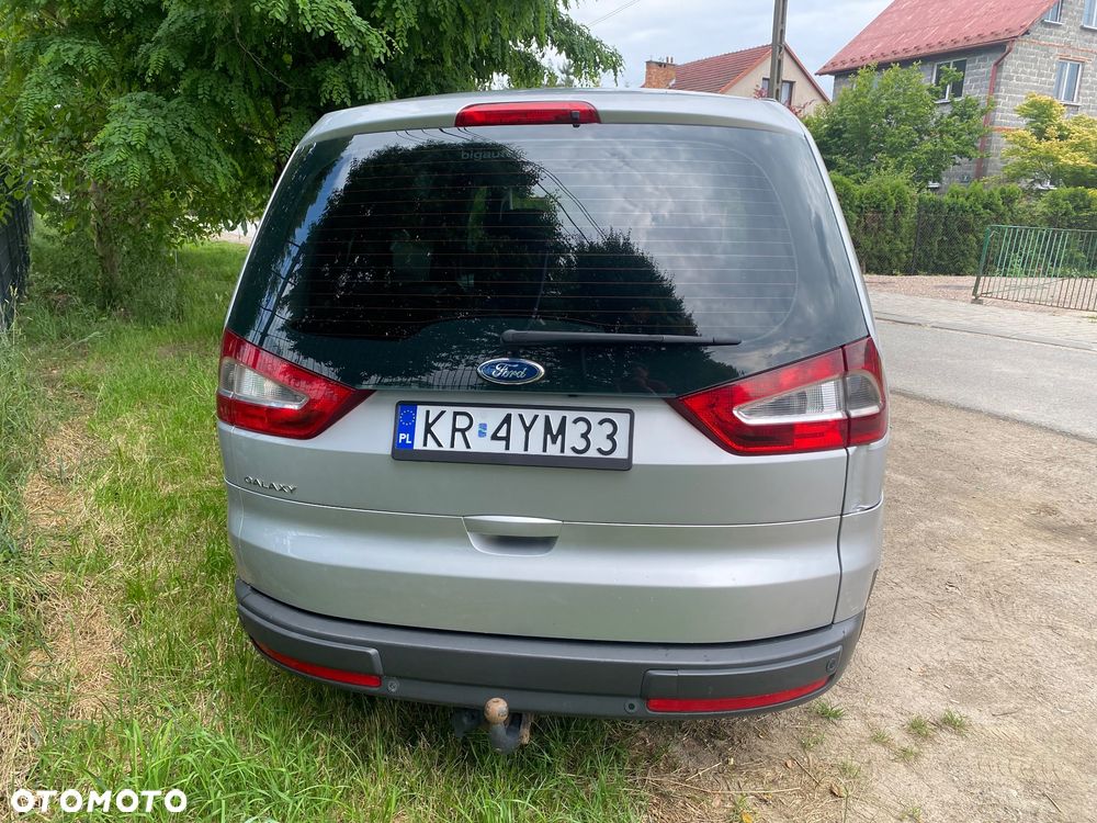 Ford Galaxy 2.0 Ghia - 10