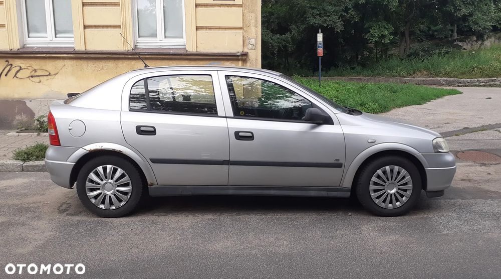 Opel Astra 1.4 Start - 2