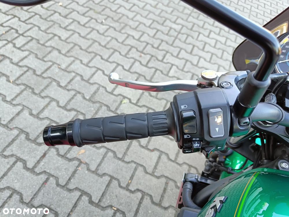 Kawasaki Z 650 RS - 11