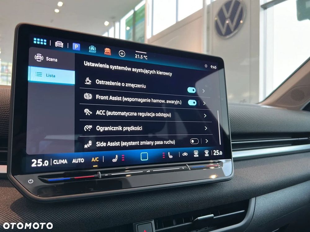 Volkswagen T-Roc - 18