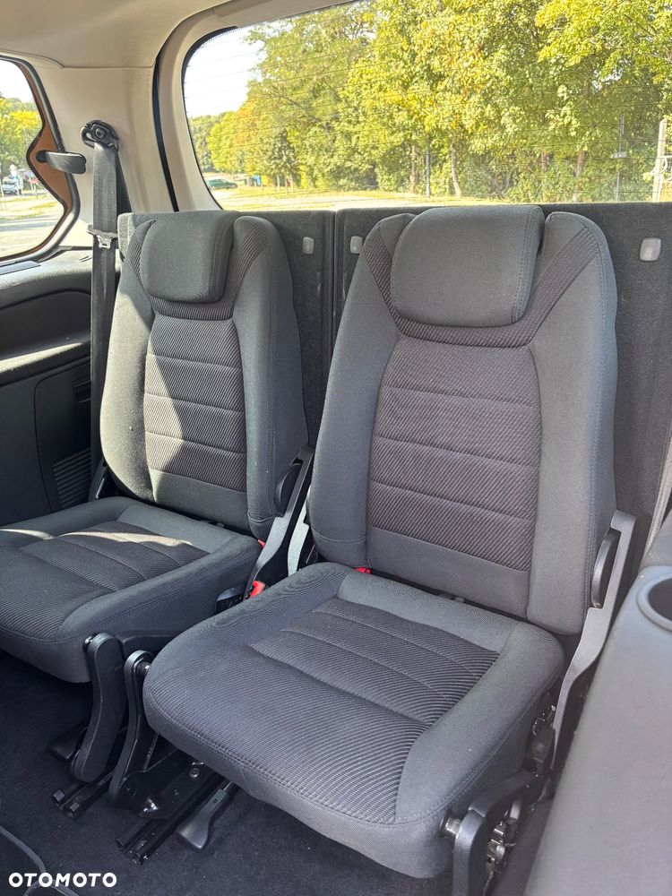 Ford Galaxy 2.0 TDCi Titanium - 15