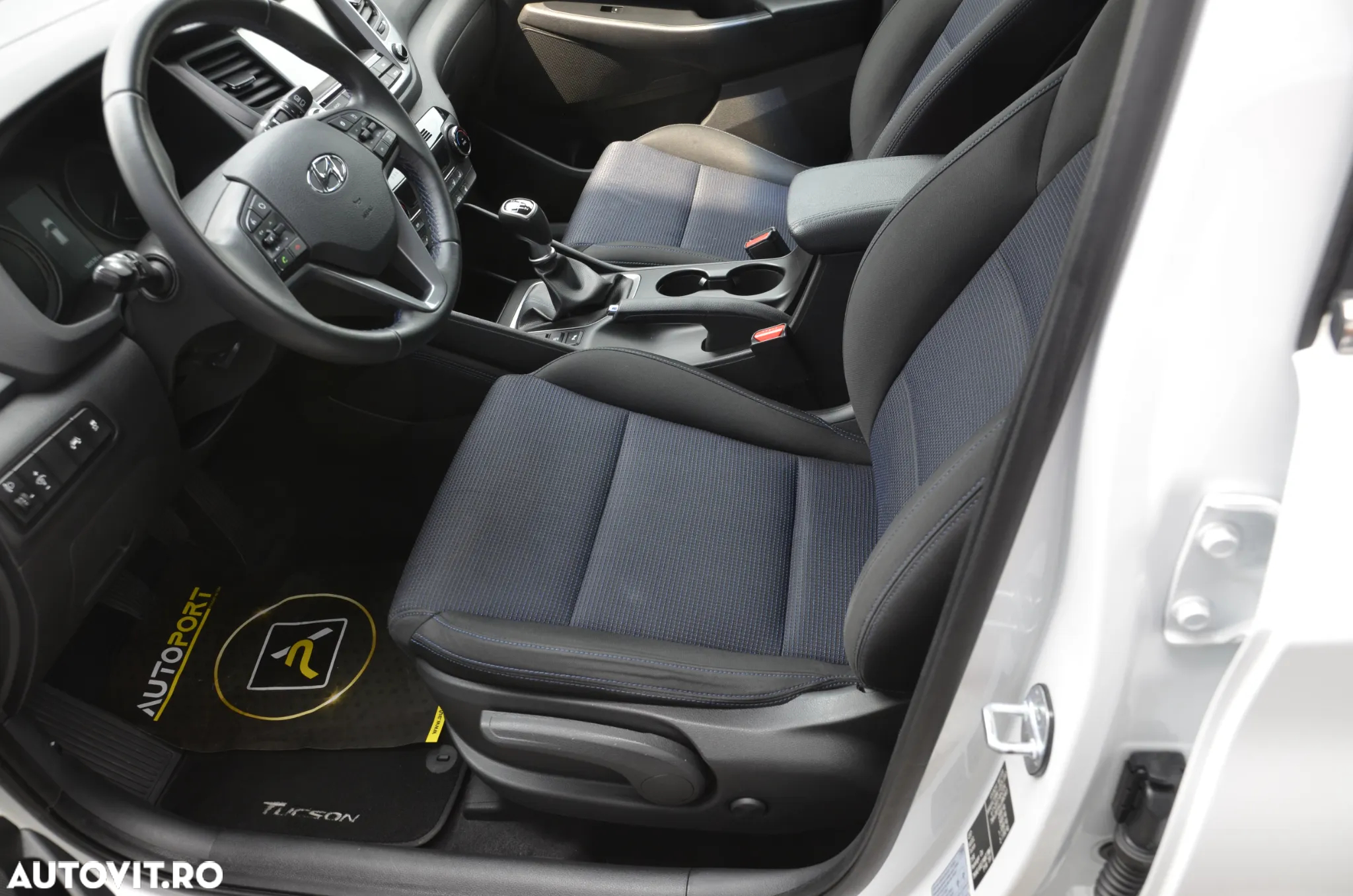 Hyundai Tucson blue 1.7 CRDi 2WD Advantage - 9