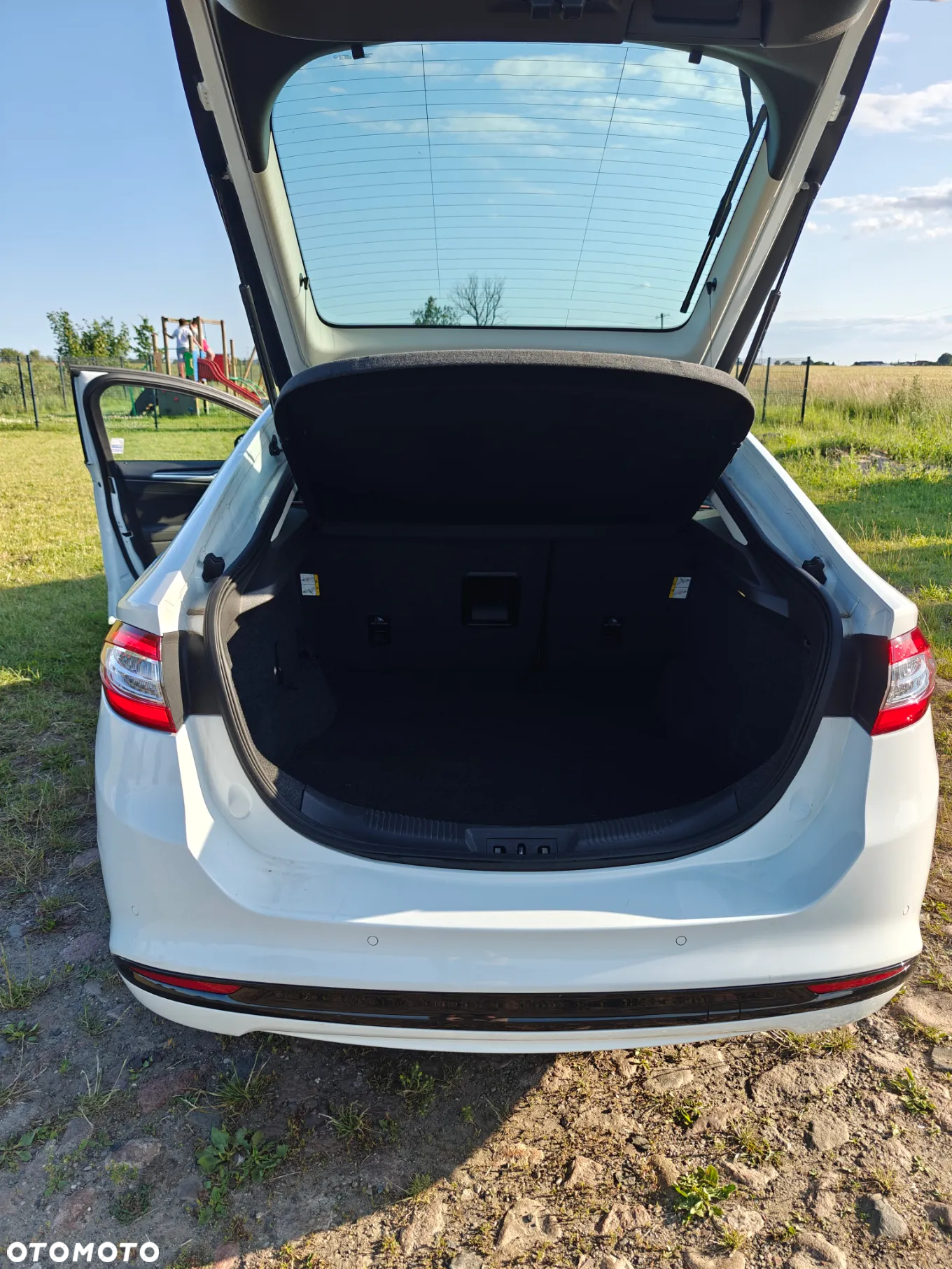 Ford Mondeo 2.0 TDCi Titanium PowerShift - 13