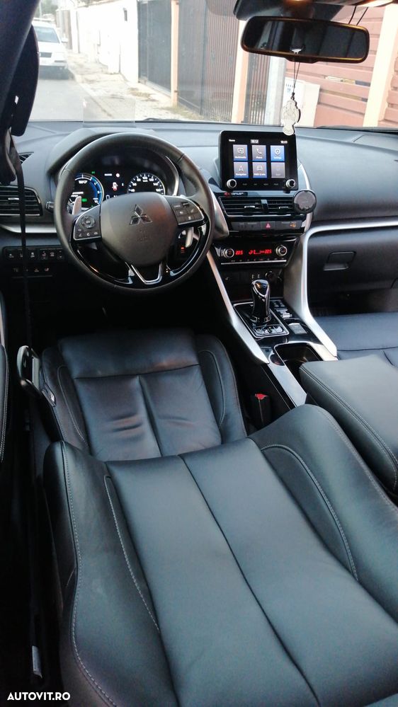 Mitsubishi Eclipse-Cross PHEV Intense+ Black - 14