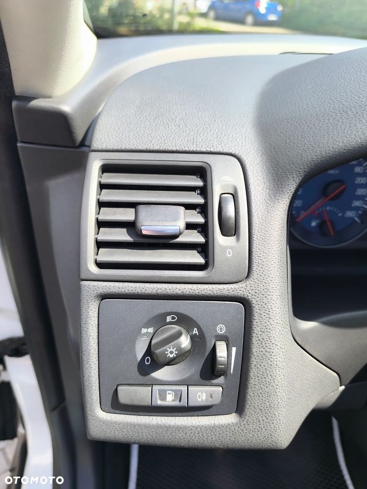 Volvo C30 D2 DRIVe R-Design Start-Stop - 7