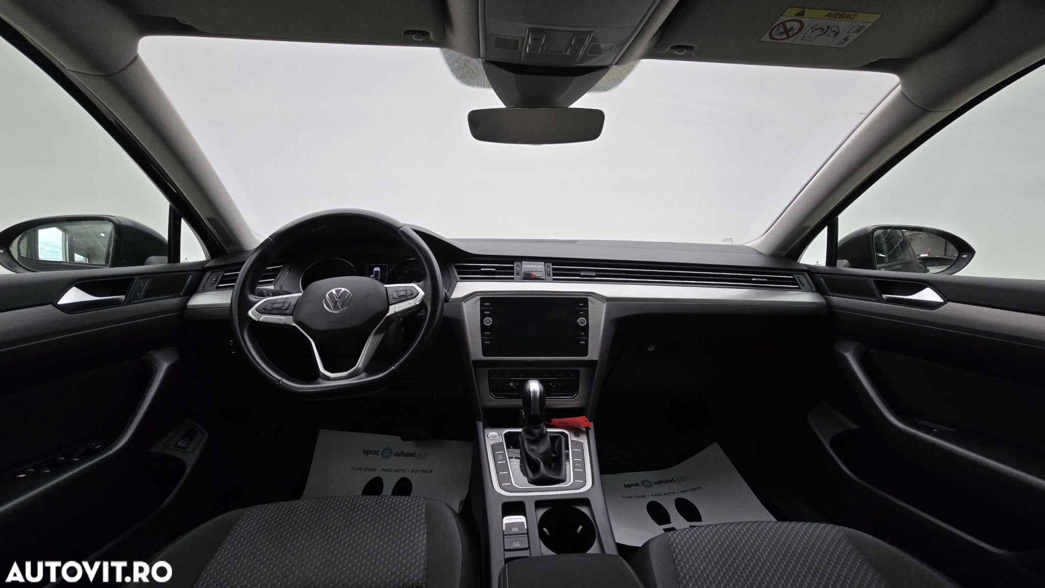 Volkswagen Passat 2.0 TDI DSG Advance - 14