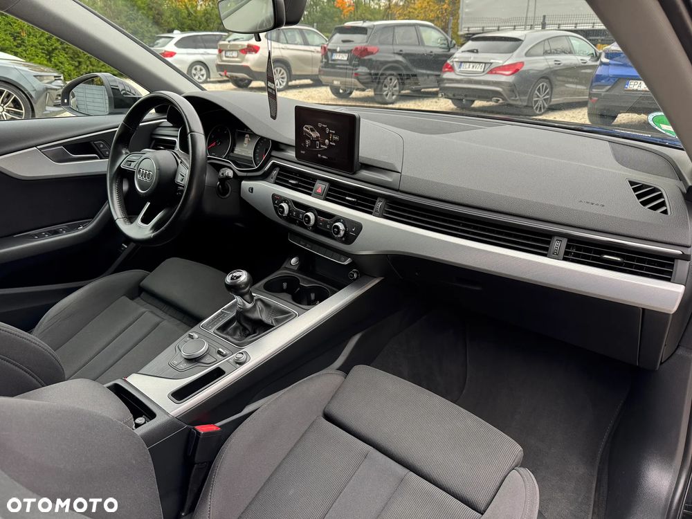 Audi A4 Avant - 37