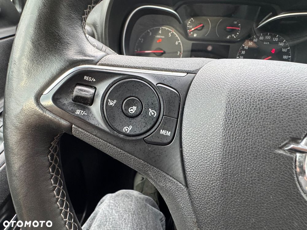 Opel Combo 1.2 Turbo Start/Stop - 26