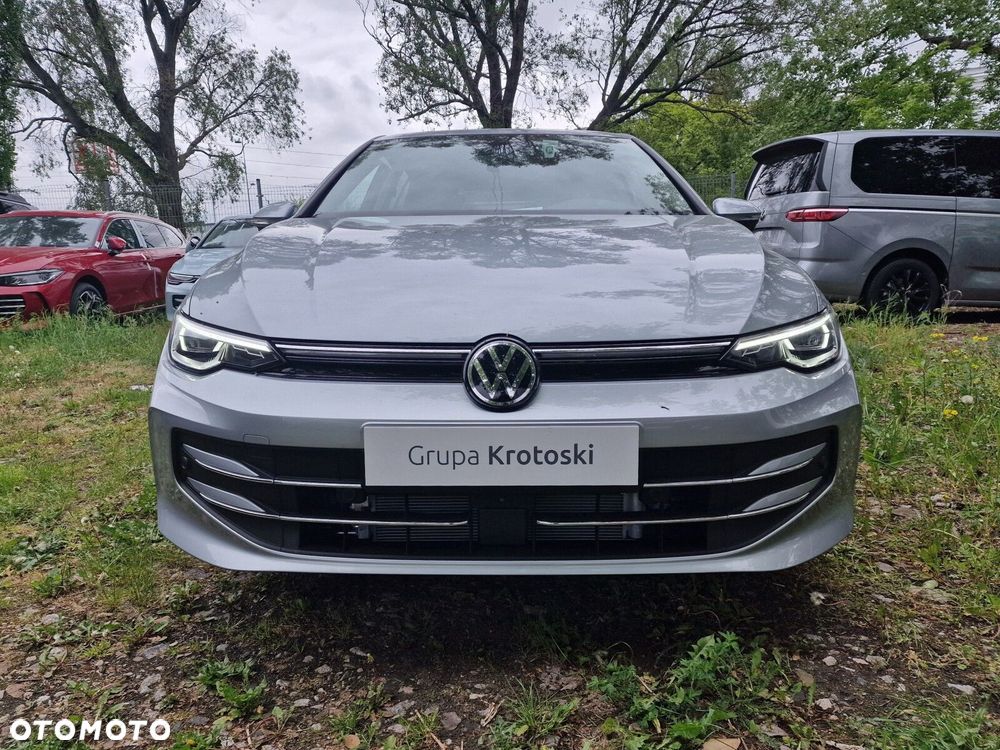 Volkswagen Golf - 2
