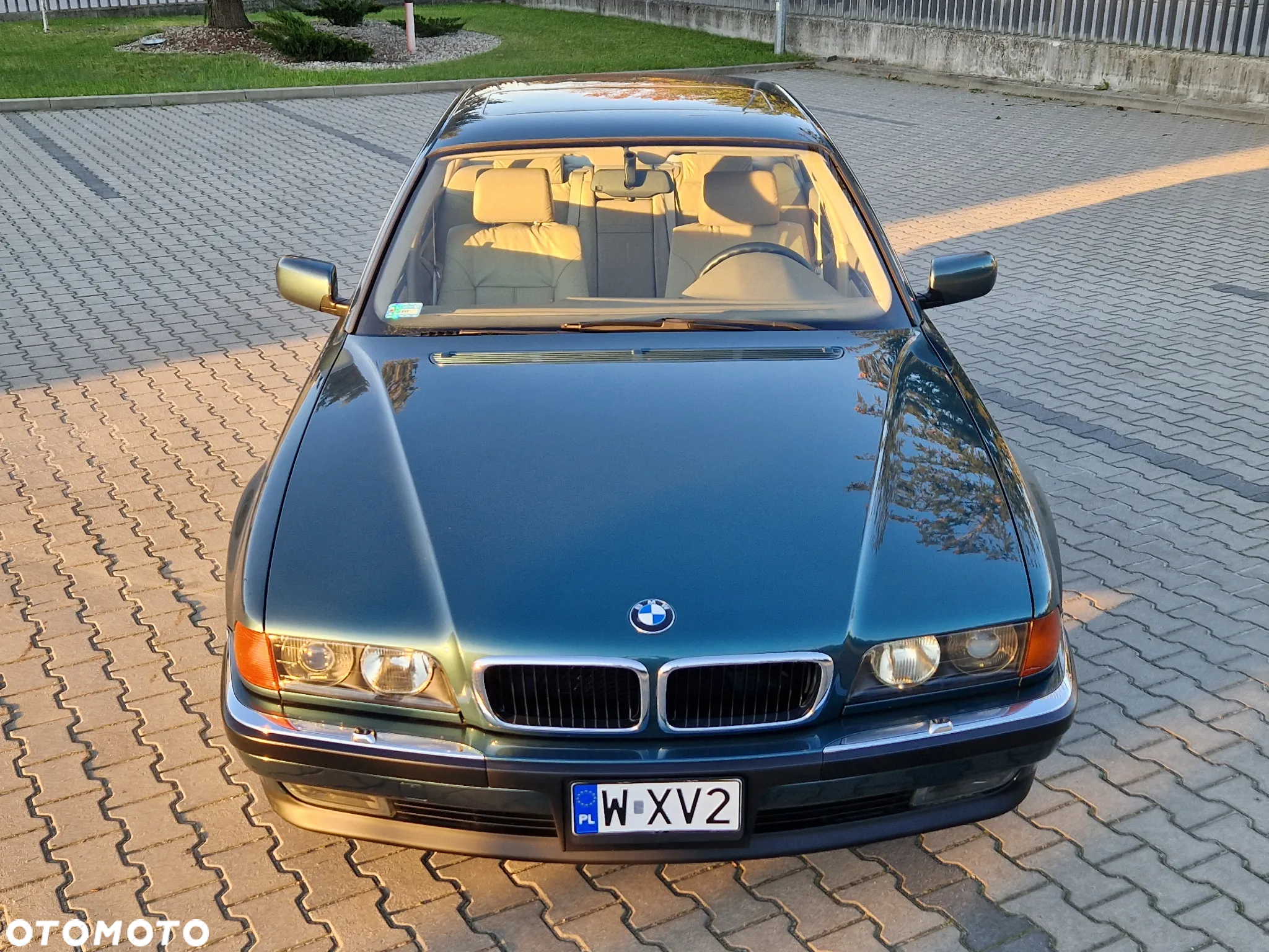 BMW Seria 7 740i V8 - 3