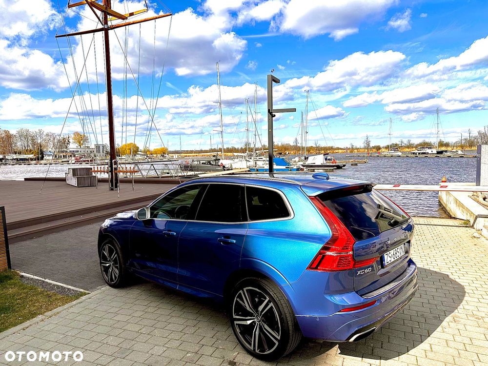 Volvo XC 60 T5 AWD R-Design - 2