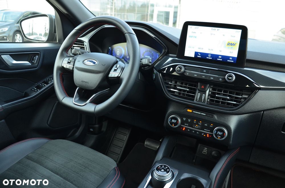 Ford Kuga 2.0 EcoBlue AWD ST-Line X - 12