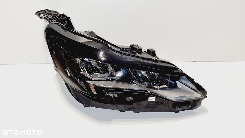 REFLEKTOR PRAWY FULL LED PEUGEOT 3008 II 5008 II LIFT EUROPA - 1