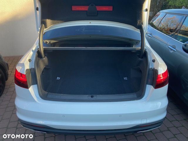 Audi A4 Limousine 40 TFSI mHEV Quattro S tronic - 16