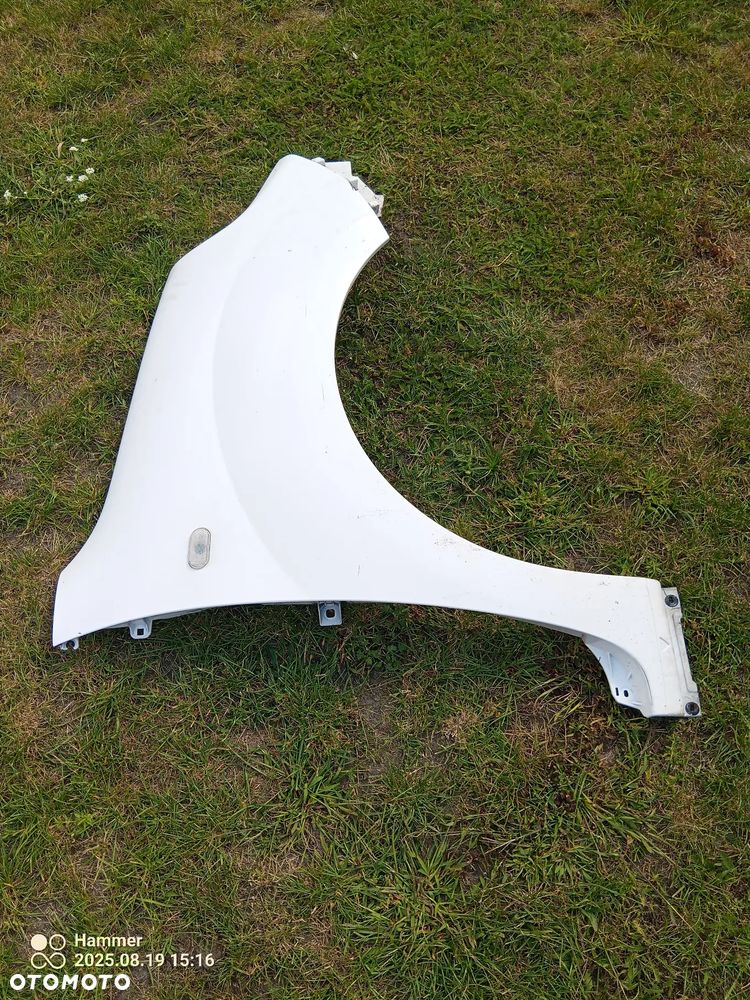 KANGOO II III LIFT błotnik prawy lekko uszkodzony - 1