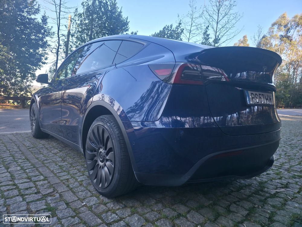Tesla Model Y Long Range Dual Motor AWD - 6