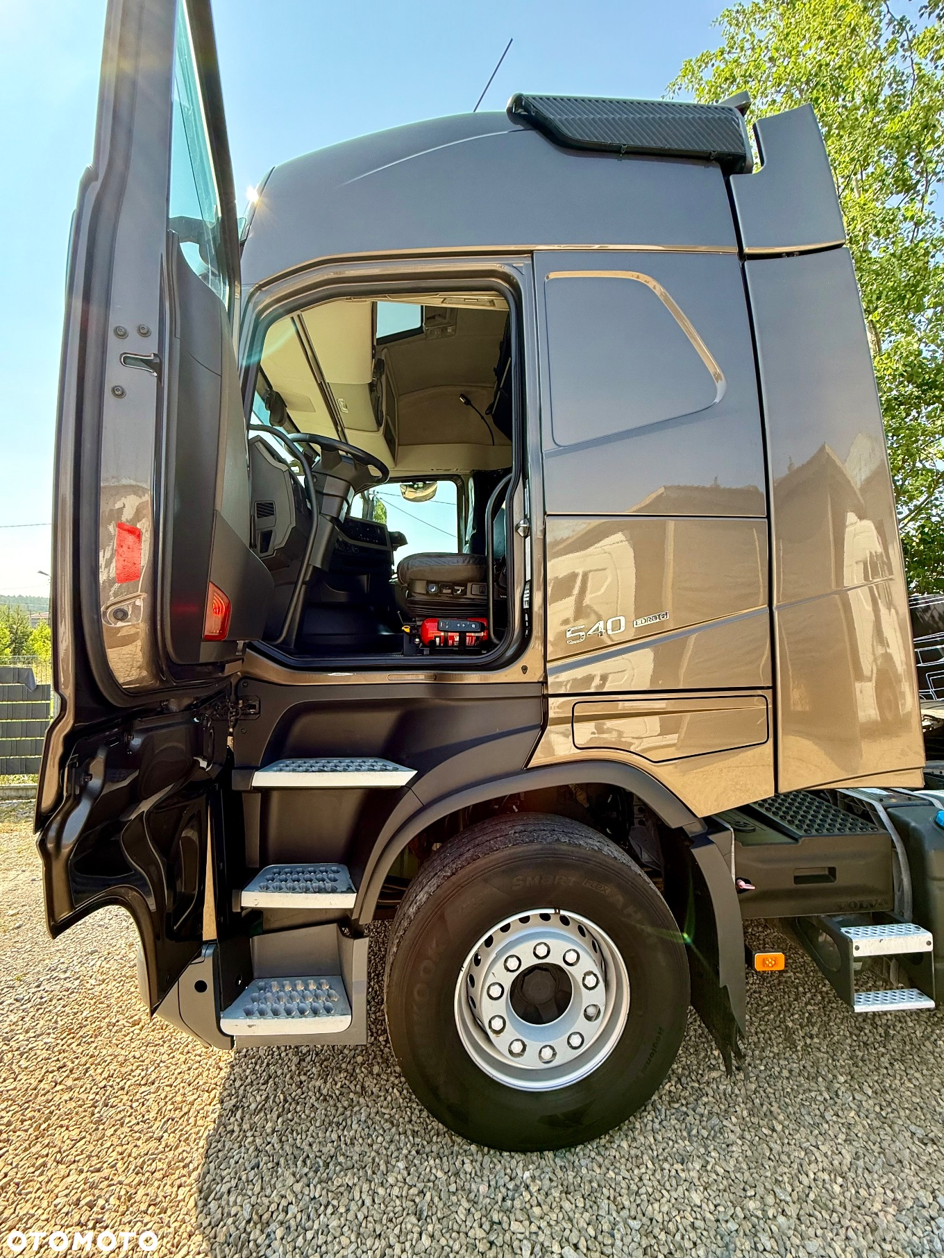 Volvo FH540 / 2016 / 764000 km / RETARDER / NOWE TACHO / POLSKI SALON / NOWE OPONY / DWA ZBIORNIKI PALIWA - 14