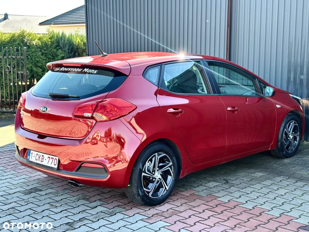 Kia Ceed 1.4 CVVT Dream-Team Edition - 9