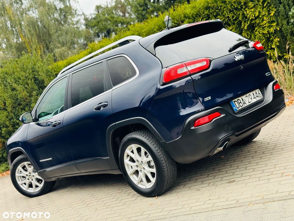 Jeep Cherokee - 26