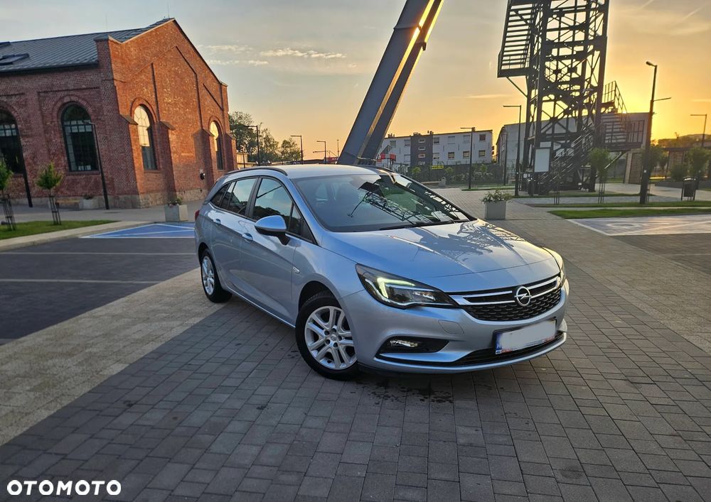 Opel Astra 1.0 Turbo Start/Stop 120 Jahre - 1