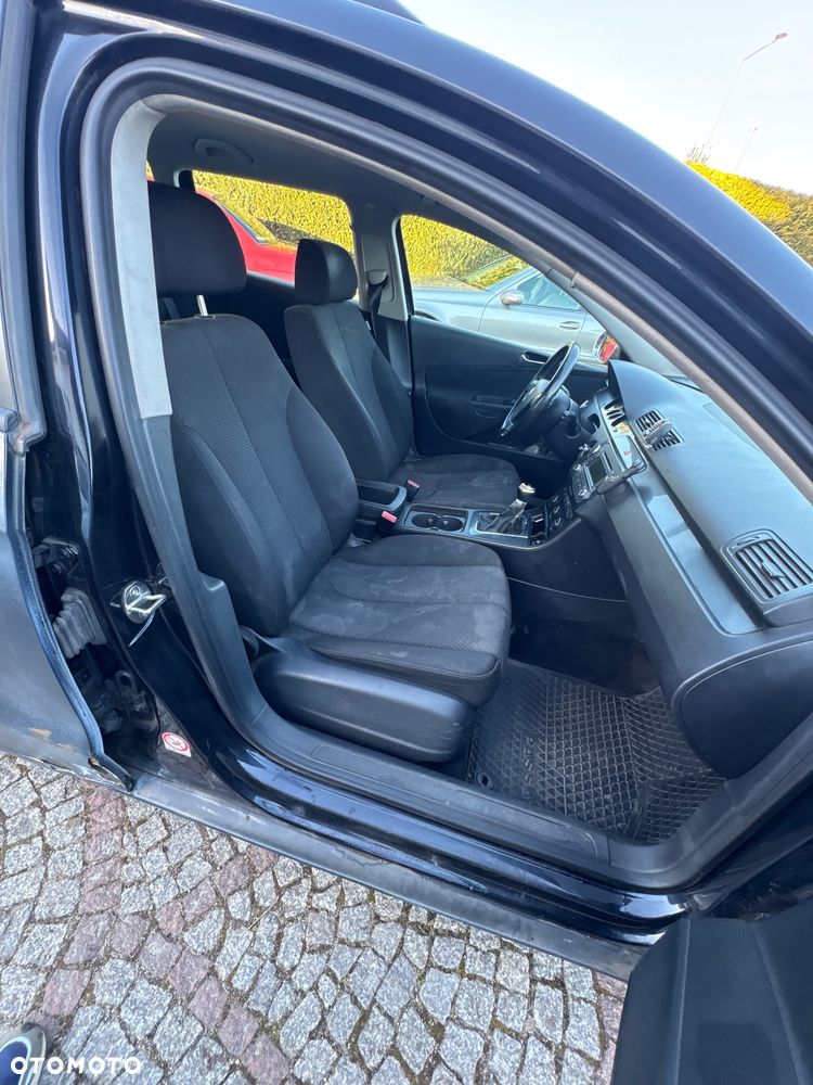 Volkswagen Passat 1.9 TDI DPF Trendline - 15