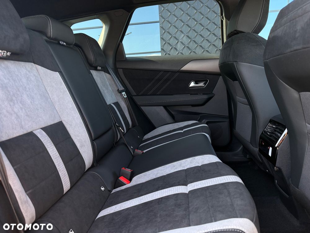 Opel Grandland 1.2 T mHEV GS S&S eDTC6 - 13