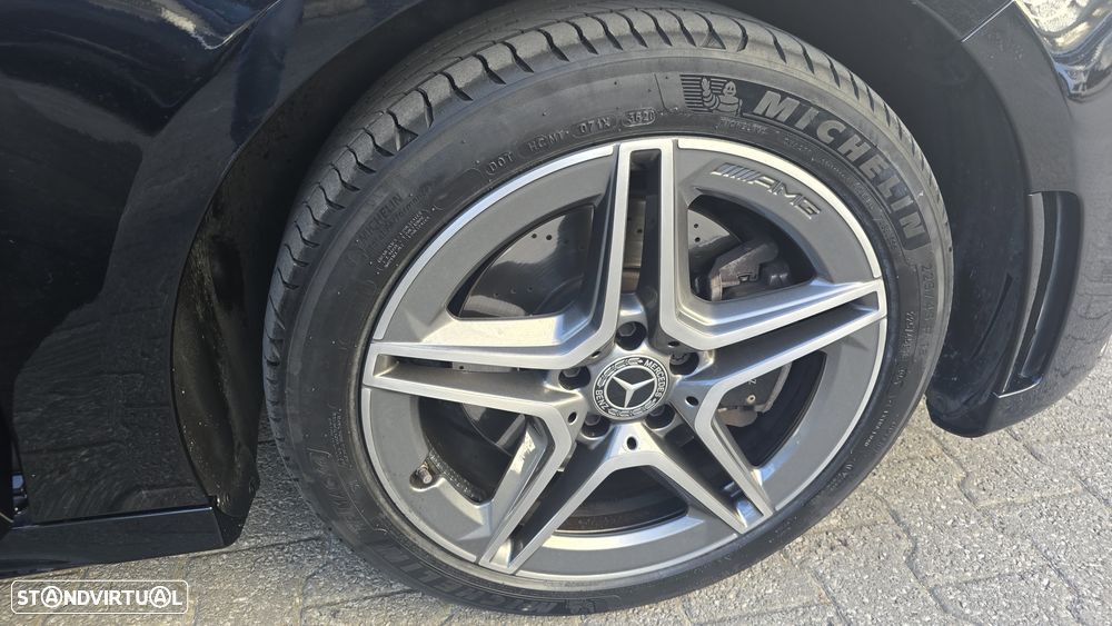 Mercedes-Benz A 250 e AMG Line - 29