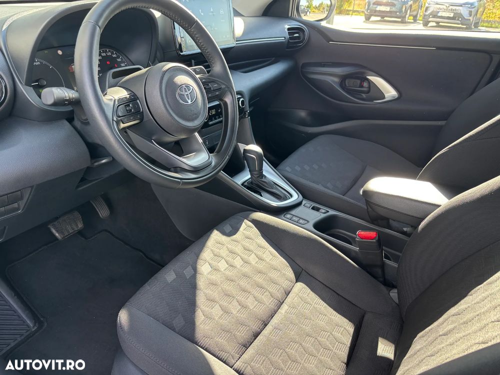 Toyota Yaris 1.5 VVT-i HSD Active - 6